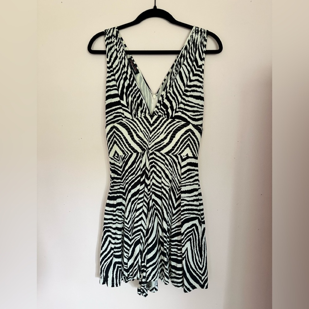 Trashy Diva Zebra Stripe Mini Romper size 4